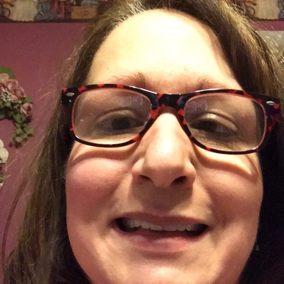 Meet your Posher, Becky - Picture 1 of 1